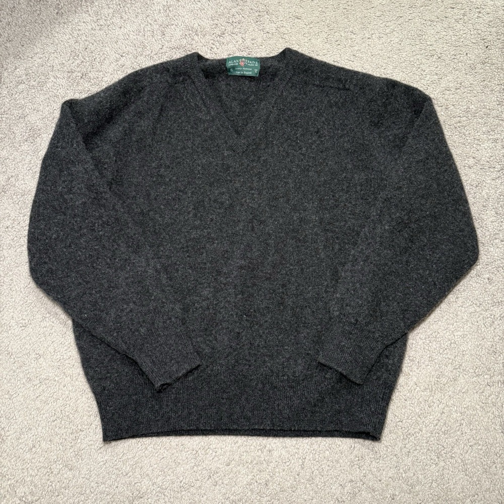 Alan Paine 100% Lambswool Dark Gray V-Neck Sweater Made in England Size 52 EU